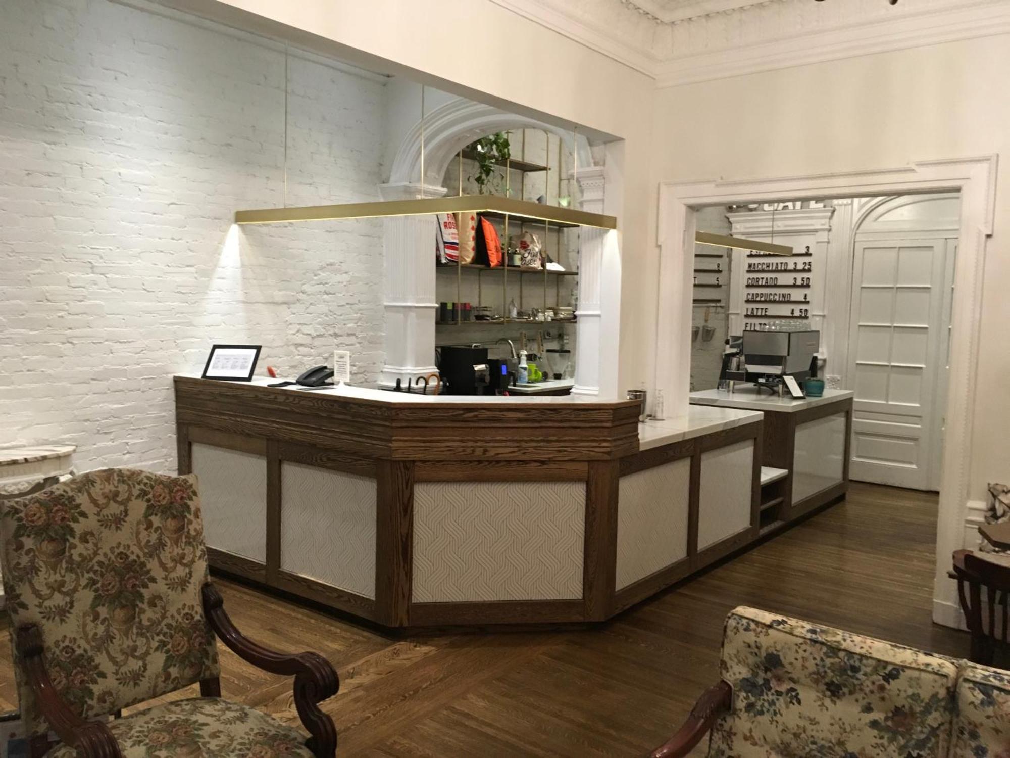 Hotel Ambrose House & Cafe - Self Check-in Montréal