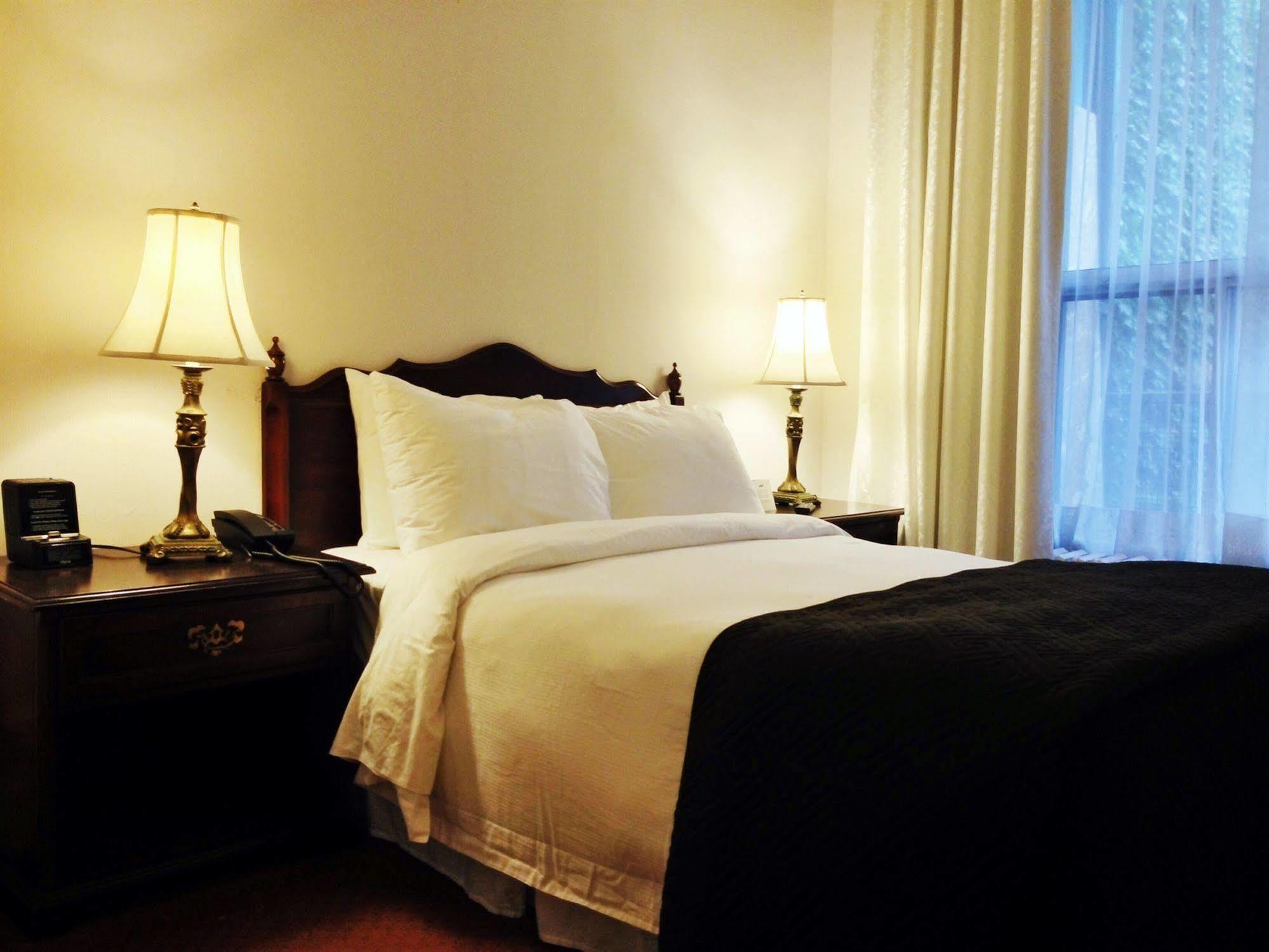 Hotel Ambrose House & Cafe - Self Check-in