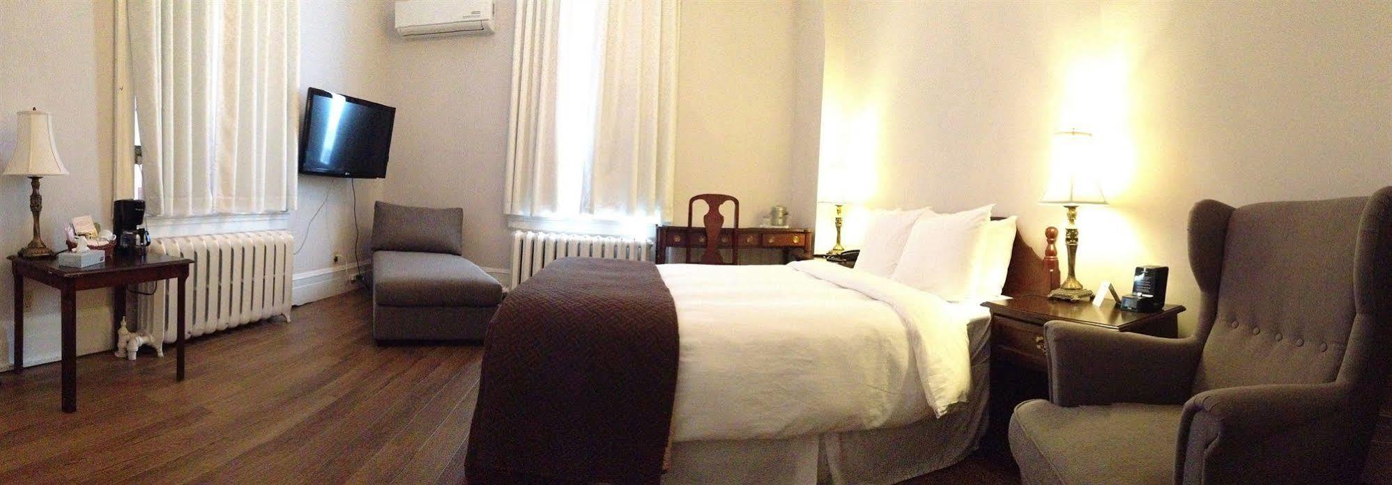 Ambrose House & Cafe - Self Check-in Hotel 3*
